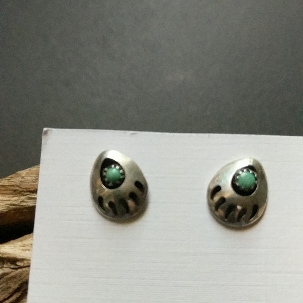 SS Turquoise Bear Paw 🐾 Earrings
